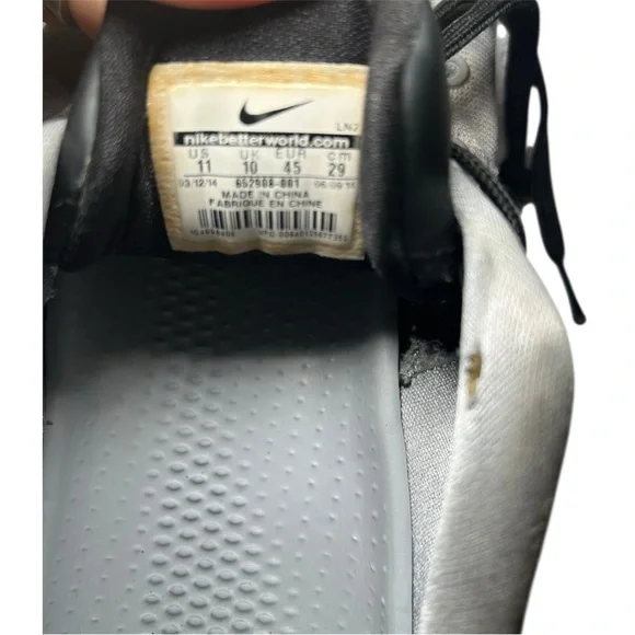 Nike Kobe 9 EM Premium Metallic Silver Shoes Men’s Size 11 Athletic Shoes